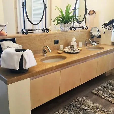 La Casa Di Gabri Bed & Breakfast 3*