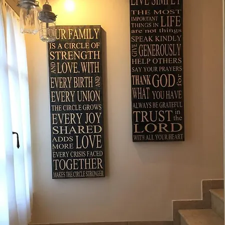 לינה וארוחת בוקר La Casa Di Gabri איסאו